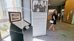 La exposici�n sobre los 125 a�os de historia del Hospital Provincial de Pontevedra puede verse en el vest�bulo del centro sanitario