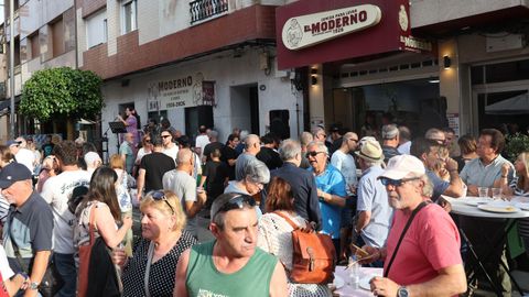 Nadie en O Grove quiso perderse el cent�simo aniversario de uno de sus negocios emblem�ticos