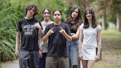 Dimitrii Rapoport, Lara V�zquez, Jos� Rubio, Quela Aydillo y Clara Montero y forman parte de Denial 404
