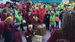 Os Viticultores, tocando en el encontro de foli�ns de Vilamart�n