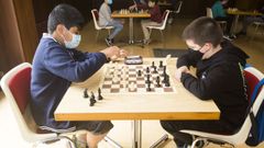 El torneo de ajedrez en Carballo por el D�a das Letras, en im�genes