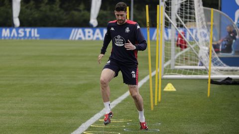 Sergio Escudero, ejercitándose en Abegondo
