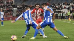 Berganti�os y Sim�n, en un lance del partido de la primera vuelta contra el Almer�a