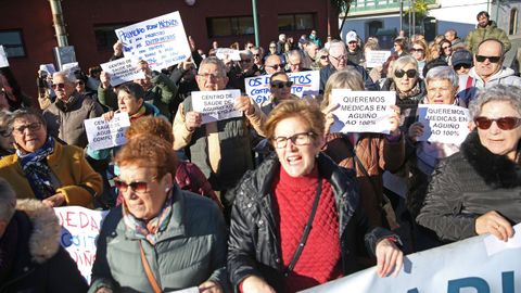 Los vecinos protagonizaron una concentraci�n a las puertas del antiguo auditorio