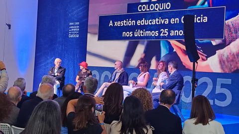 Los conselleiros de los últimos 25 años charlaron sobre las etapas que les tocaron vivir
