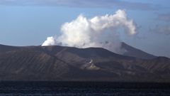 El volcn Taal, expulsando cenizas y humo