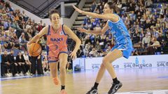 Samson en una acci�n del partido del Baxi frente al Avenida. 