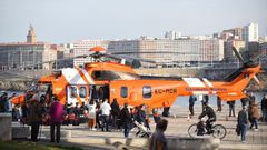 Expectaci�n y sorpresa en el aterrizaje de exhibici�n del Helimer en las Esclavas