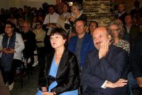 <span lang= es-es >Caras co�ecidas</span>. Os escritores Margarita Ledo e Ces�reo S�nchez ou o voceiro do BNG, Xavier Vence (detr�s), acudiron aos actos.