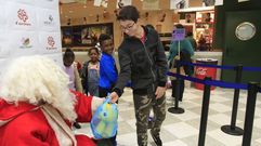 Una entrada de cine por un juguete en Viveiro