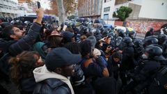 Desalojo del instituto B9 de Baladona