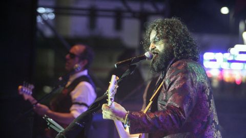 El grupo Gin Toni?s ofrecerá el primero de los conciertos programados