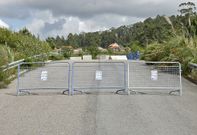 El Concello de Sanxenxo cerr� parte de los accesos al pol�gono de Nantes el pasado 4 de mayo. 
