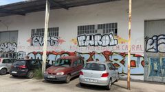 Parcela simblica. El TSXG neg en abril a la Comunidad de Montes de Cabral que la finca que acoge una nave cerca de la autova A-55 fuese propiedad comunal, aunque as se afirme con pintadas