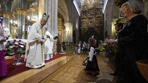 Ofrenda de San Froilán en la Catedral