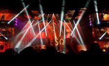 La juventud de Ordes se dej� seducir por el cartel del festival.