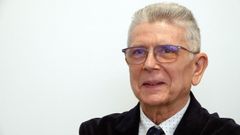 Jos� Luis D�ez Ripoll�s.