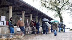 Vendedores en pendellos de la carballeira, en una feria celebrada a finales del 2020.