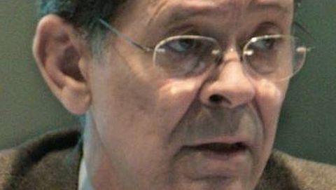 Jes�s Rodr�guez Santiago, profesor de Estructuras resume que �corrosi�n m�s carga lo resume todo. Las im�genes hacen evidente su mal estado�.