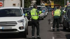 Un control de la Guardia Civil para vigilar el cumplimiento del estado de alarma