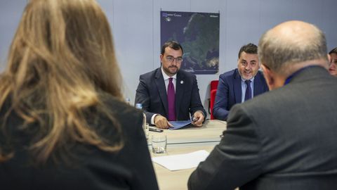 El presidente del Principado de Asturias, Adrid�n Barb�n, se re�ne este mi�rcoles en Bruselas con el comisario de Cohesi�n y Reformas, Raffaele Fitto