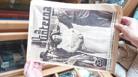 Ejemplar del diario de sucesos La linterna