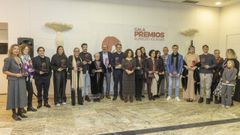 Foto de familia dos galardoados nos Premios Alfredo Iglesias