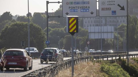 Radar fijo de Conxo, en los accesos a Santiago.