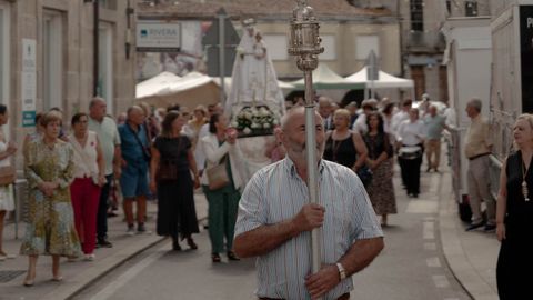 <span lang= gl >A festa d&aacute; Virxe d&aacute;s Neves de Maceda, en imaxes</span>