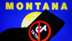 El logo de TikTok con la bandera del estado de Montana