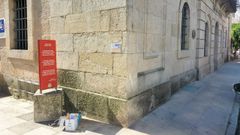 Placa do roteiro de Frank Soutelo xunto � da ruta de Manuel Mar�a