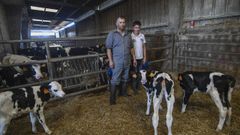 Ivn, de la Ganadera Pombo, compr cuatro vacas en Alemania cuyas cras, separadas del resto, no puede comercializar por falta de la vacuna