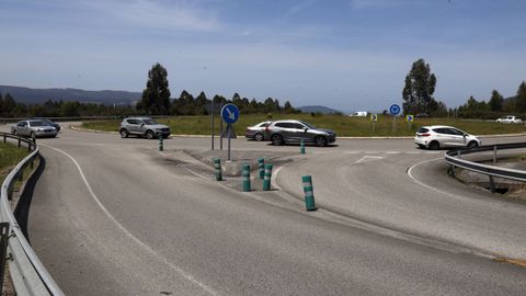 6 En la glorieta de Area. El tramo este finalizar� en el punto donde actualmente conectan la LU-862 con la CG-2.3 (tramo de la VAC Costa Norte entre Area y la rotonda de Beltr�n, en Xove)