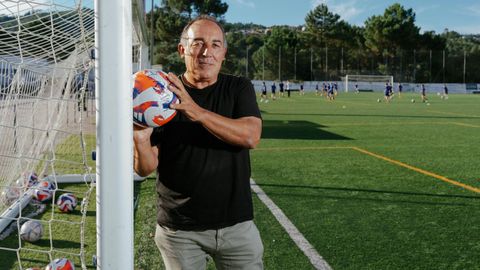 Paco siempre encuentra algo que hacer en algn rincn del Monte da Aira