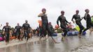 La traves�a celebrada en la playa de Langosteira el pasado domingo.