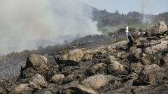 Veinte grandes incendios forestales han quemado este verano ms de 45.000 hectreas de suelo gallego.