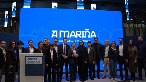 Autoridades que asistieron ayer a la presentaci�n en Fitur de la nueva campa�a promocional de A Mari�a