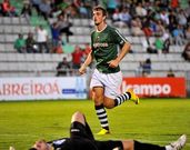 El delantero del Racing no cree que lanzarlo as� sea una frivolidad.