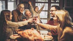 El Gobierno estudia limitar a seis personas las cenas navide�as