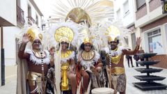 Porto do Son vivi� un colorido y animado desfile de carnaval