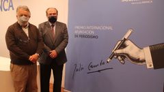 El presidente del jurado, Alfredo Conde, y el presidente de Afundaci�n, Miguel �ngel Escotet, presentaron la relaci�n de finalistas