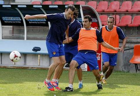 Portela frena a Yebra; el primero entra en una convocatoria y el segundo est� sancionado.