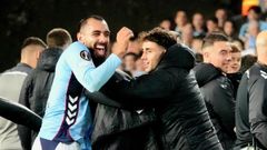 Jugadores del Celta, tras el trinfo ante el Niza en Bala�dos.