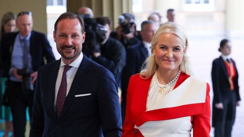 El príncipe heredero de Noruega, Haakon Magnus, y su esposa Mette-Marit