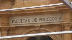 �El profesor nos dec�a que ten�amos ir a clase igual de guapas que cuando salimos de fiesta�