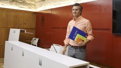 Borja Verea, portavoz municipal del PP, ayer en la sala de prensa del Ayuntamiento de Santiago.
