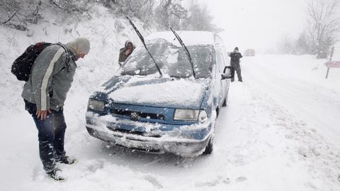 Temporal de nieve en O Cebreiro