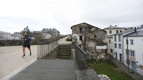 La Casa Torre ser� restaurada para oficina de turismo de la Xunta y sede de los hosteleros de Lugo