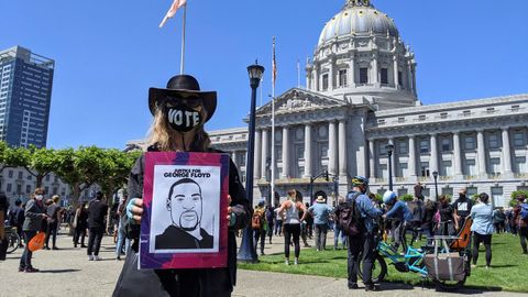 Manifestacin frente al ayuntamiento de San Francisco