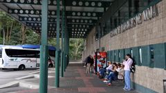 El nuevo contrato tambi�n prev� la mejora de las conexiones de Ribeira con la estaci�n de Noia.